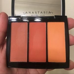 Anastasia Beverly Hills Blush Trio in Peachy Love